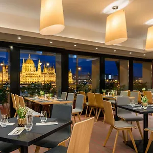 **** Hotel Novotel Danube Hungria